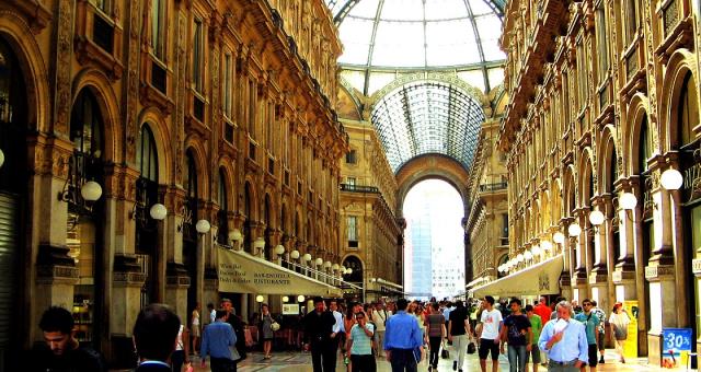 如果你在米兰计划周末你可不要错过广场维托里奥 Emanuele，从最佳西方酒店麦迪逊几个地铁站